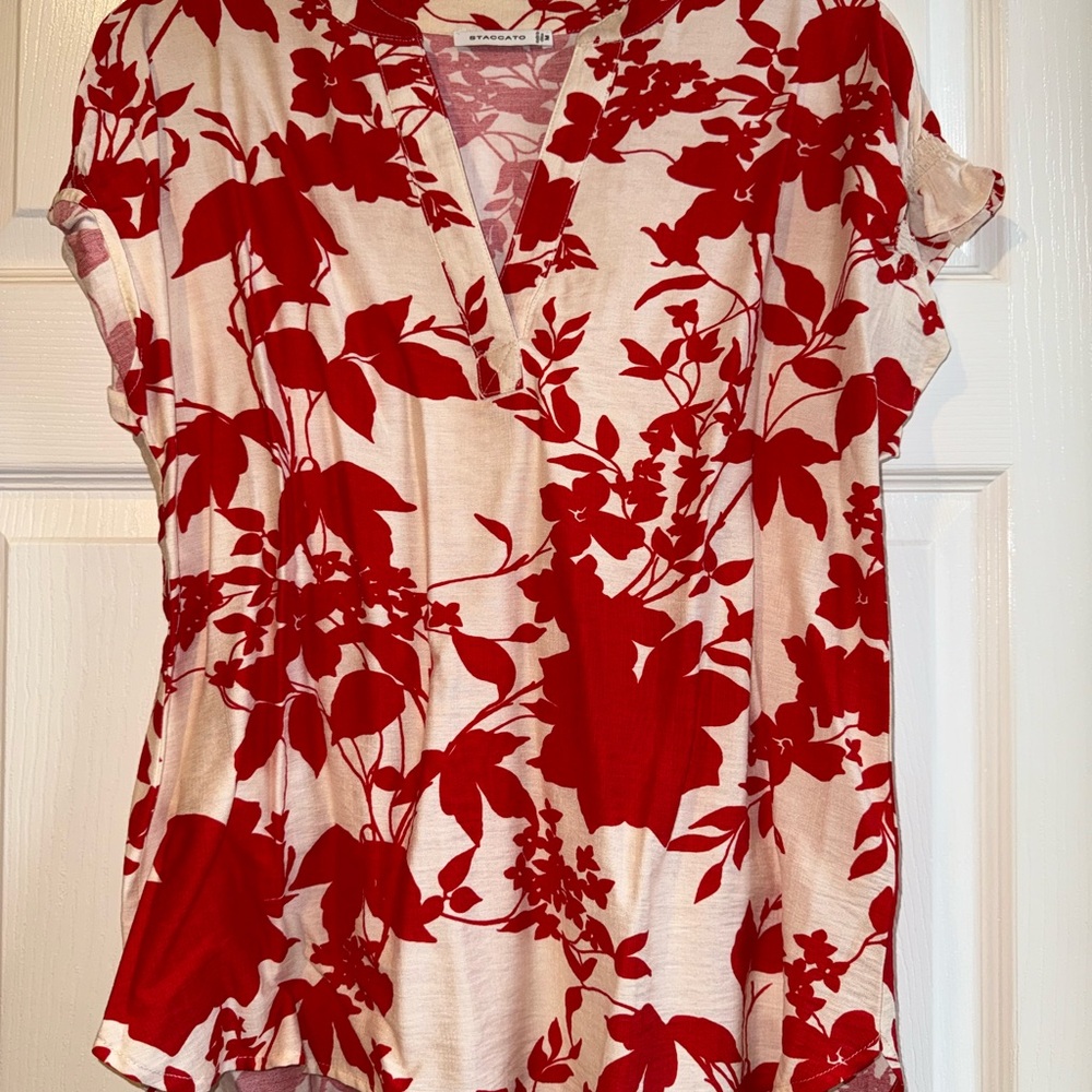 Staccato Red Floral Blouse